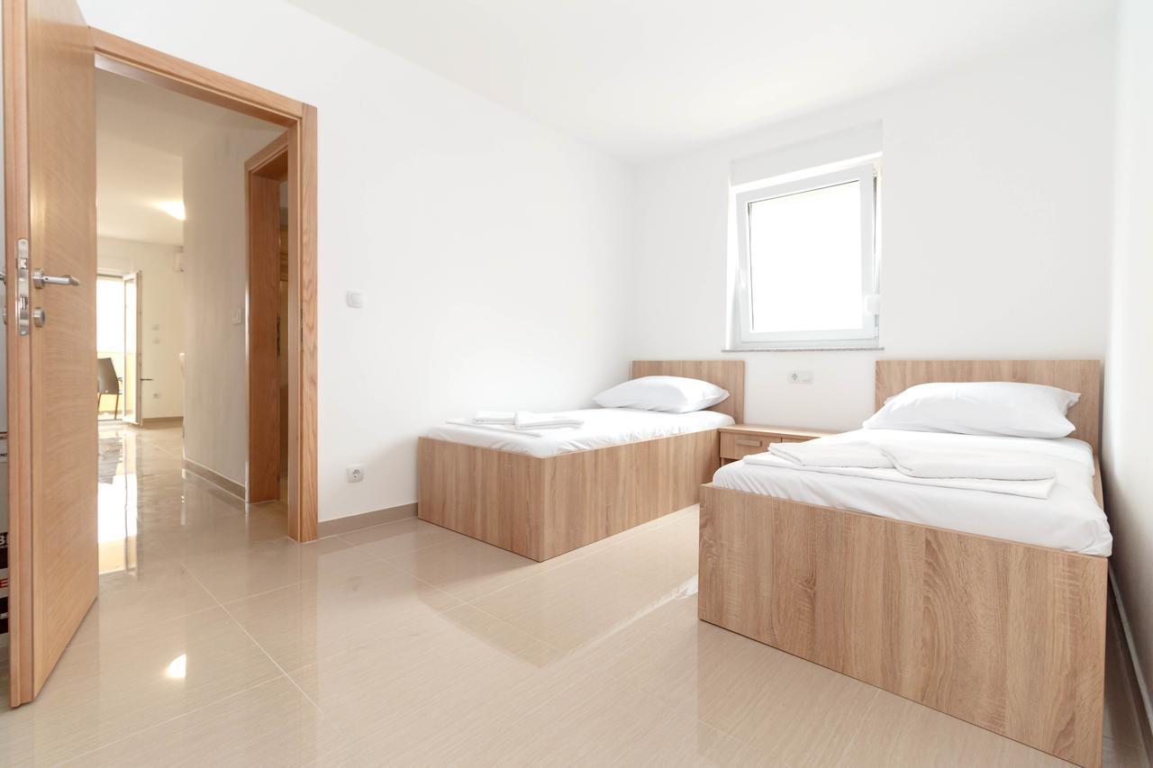 Summer Fun Apartments ノヴァリャ エクステリア 写真