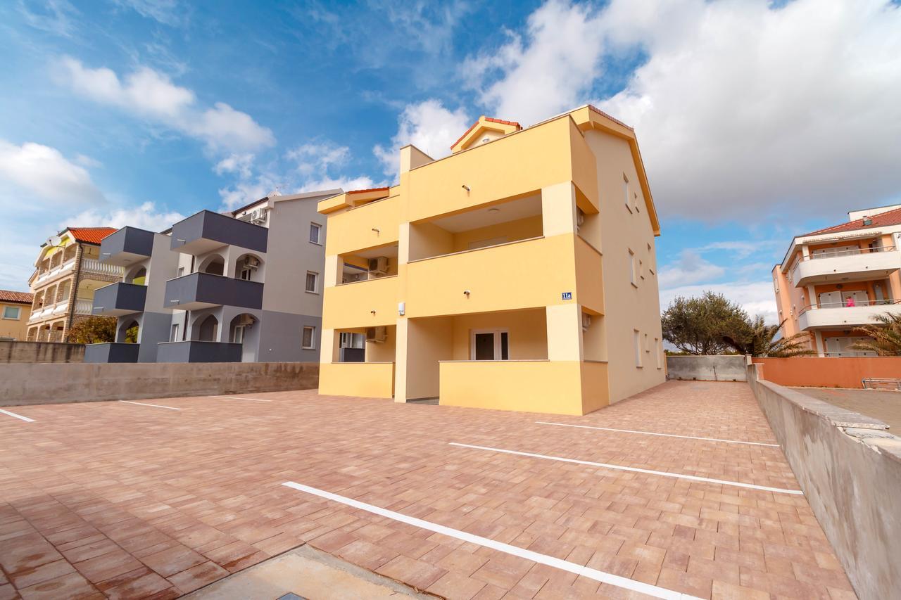 Summer Fun Apartments ノヴァリャ エクステリア 写真